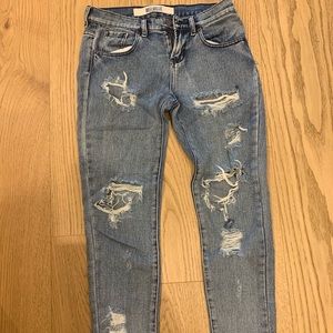 Brandy Melville boyfriend jeans